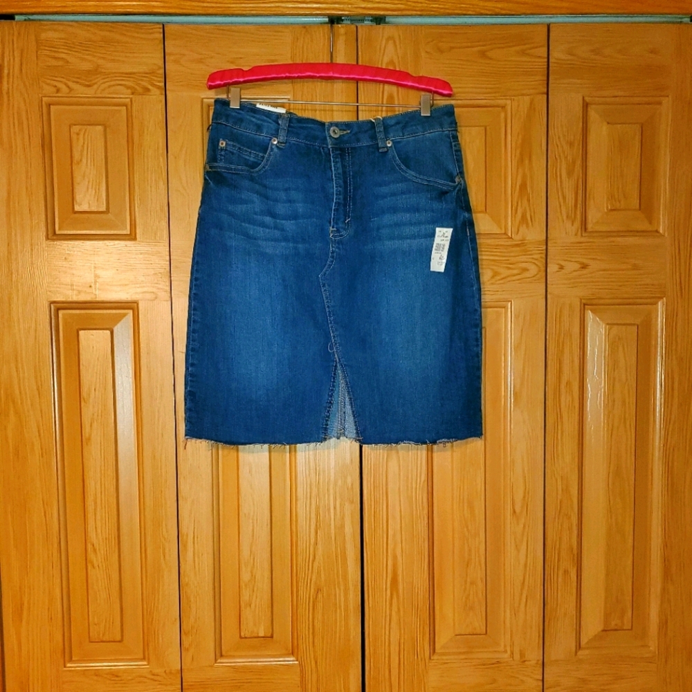 Denim skirt
